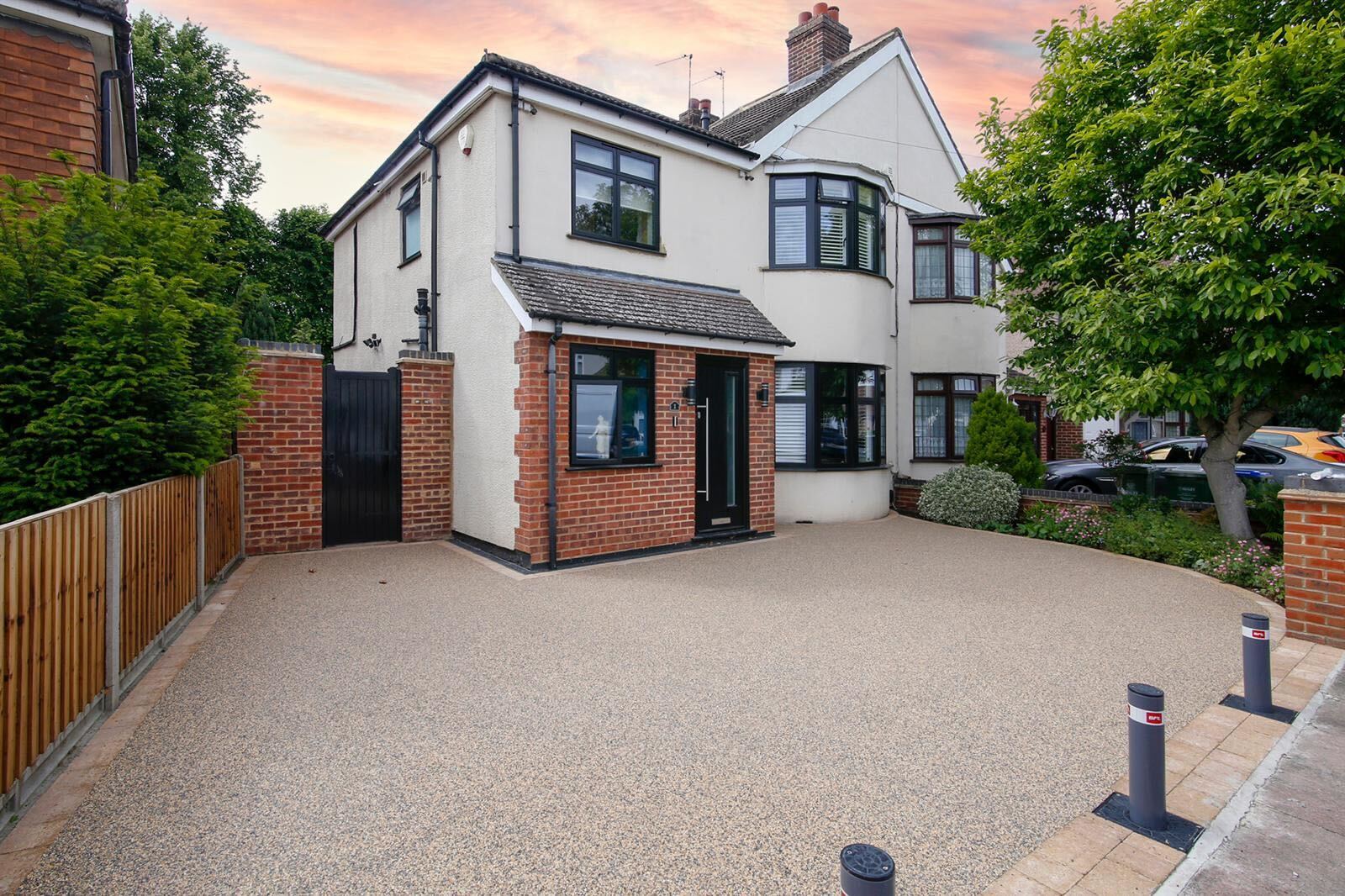 Completed resin bound driveway installation in Cheshire by ResinPro